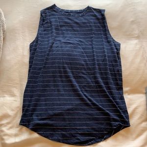 Lululemon cotton muscle tank size 4